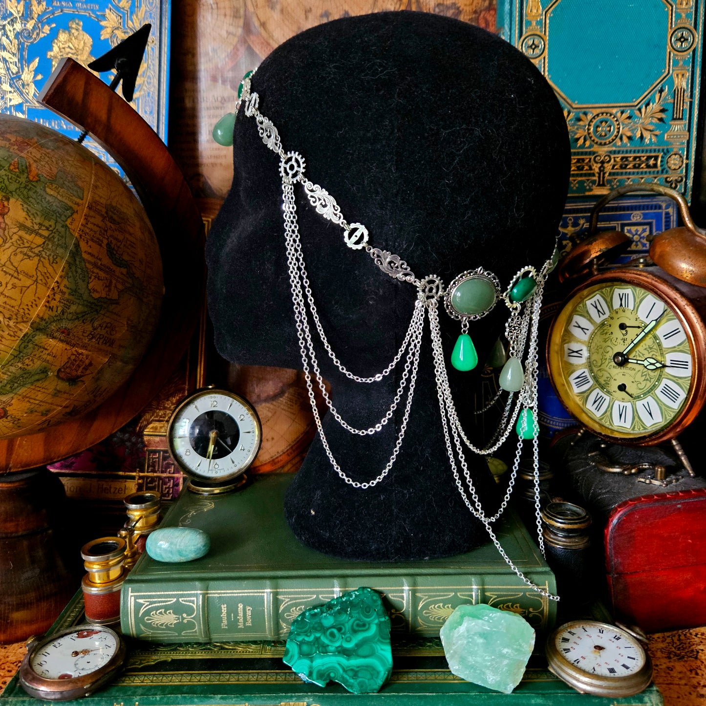 Loki - Tiare Steampunk engrenages argentés et pierres aventurine et jade