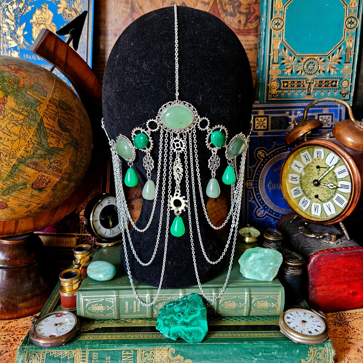 Loki - Tiare Steampunk engrenages argentés et pierres aventurine et jade
