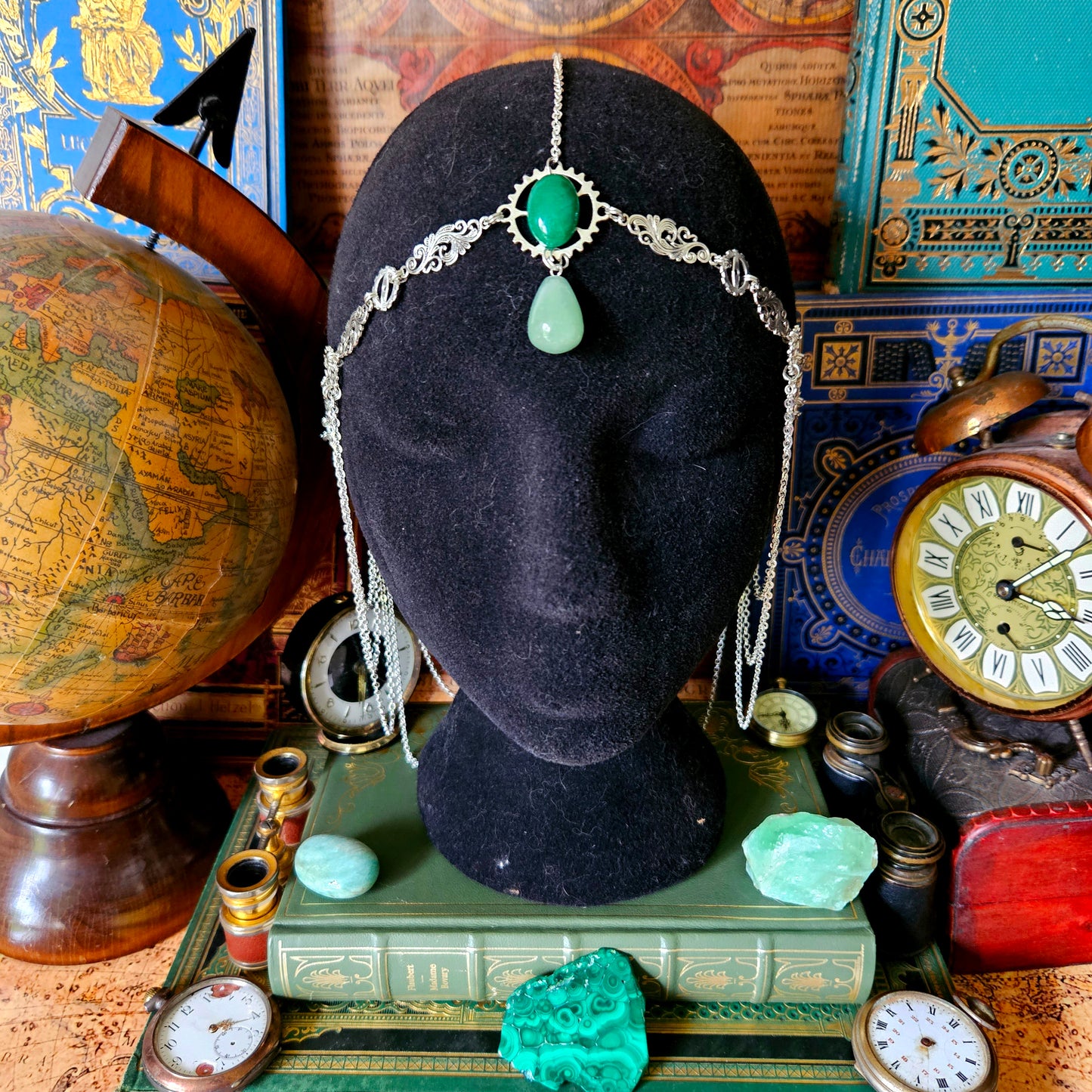 Loki - Tiare Steampunk engrenages argentés et pierres aventurine et jade