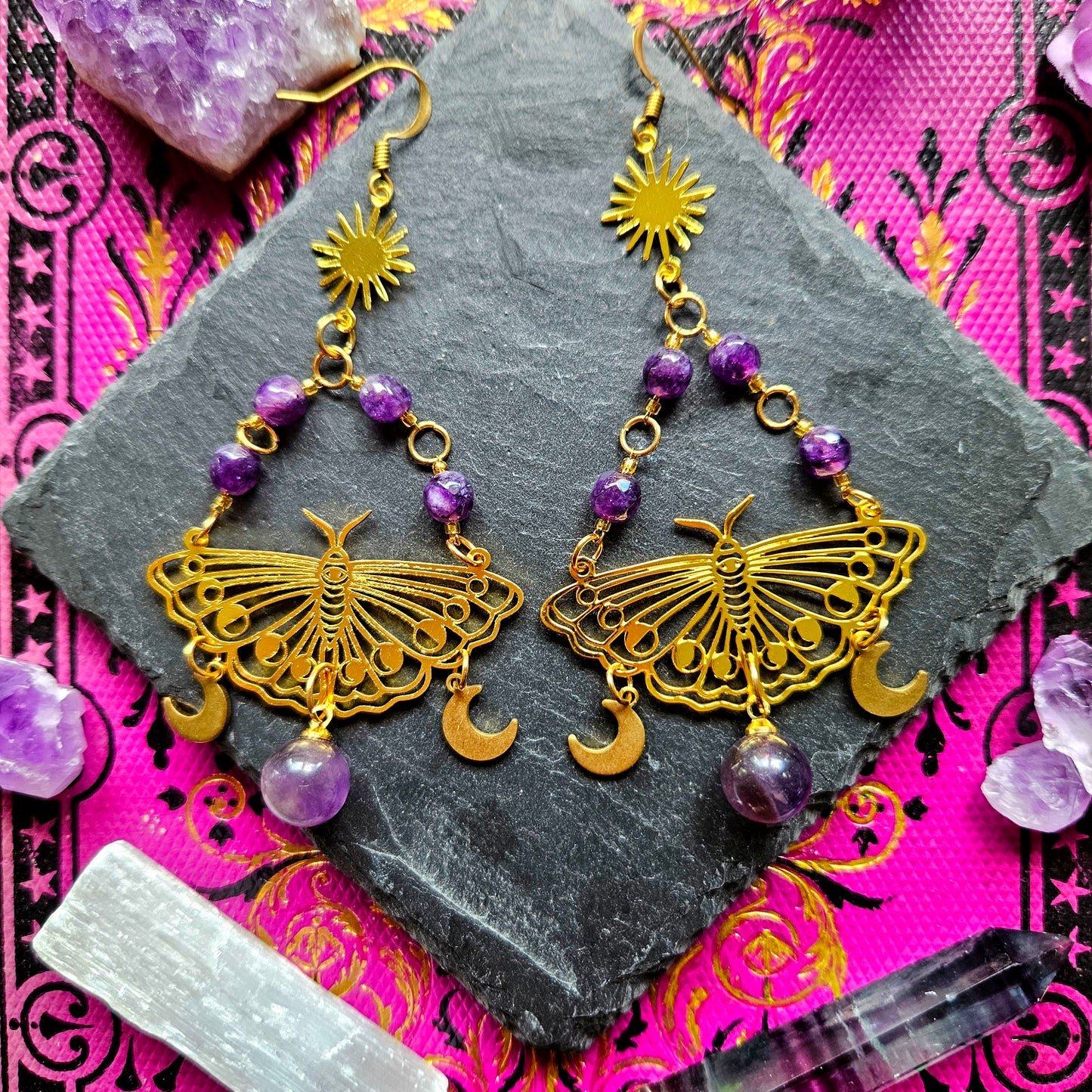 Titania - boucles d'oreilles univers féérique - Wicca - ésotérique papillons lunes étoies acier inoxydable et pierres d'améthyste - Les Rouages du Temps