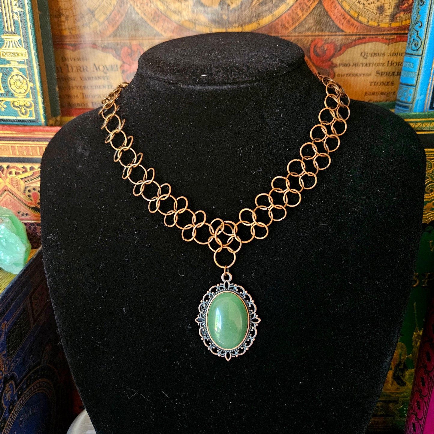 Perceval - Collier ras de cou médiéval cotte de maille cuivre, pierre d'aventurine