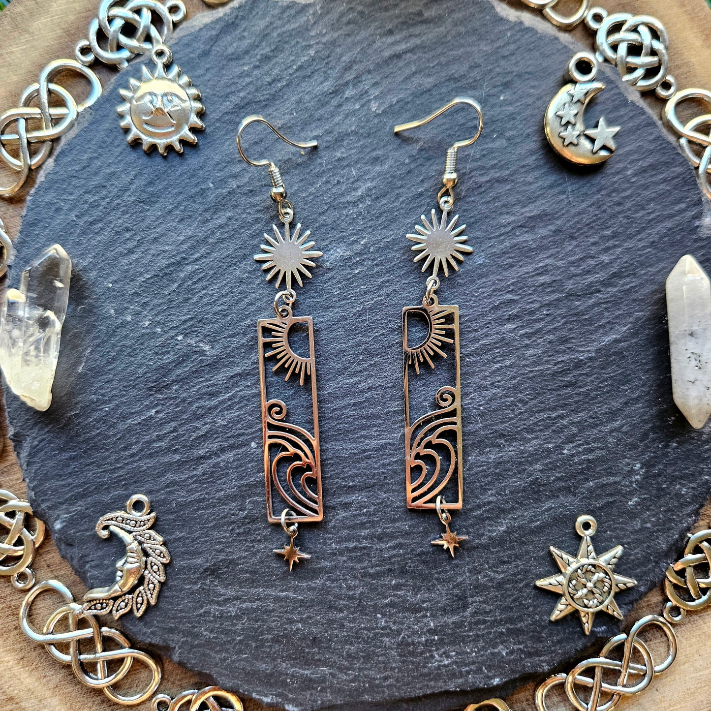 Héméra - Boucles d'oreilles univers ésotérique, acier inoxydable argenté étoiles - soleil