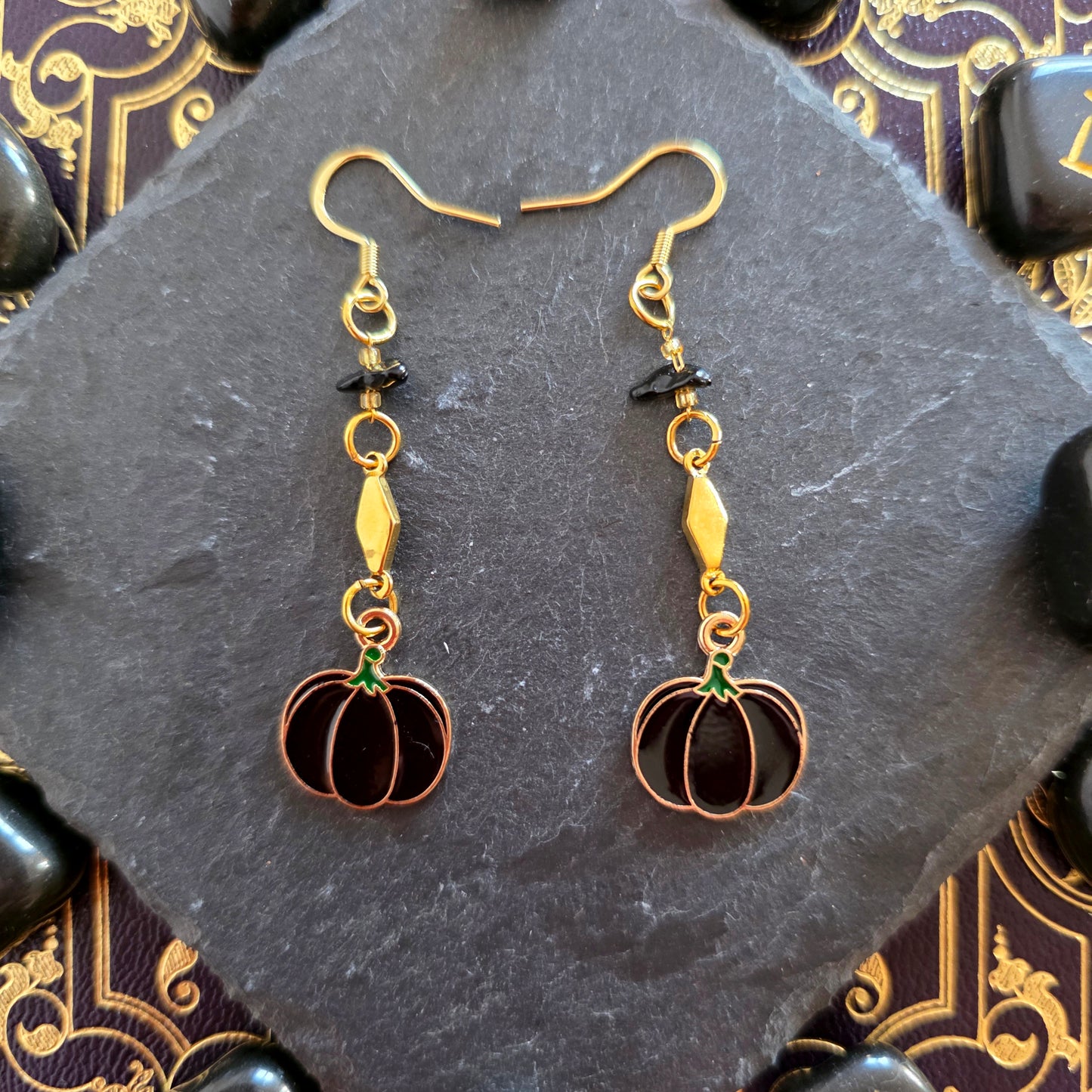 Samhain - Boucles d'oreilles "Automne" acier inoxydable citrouilles et perles obsidienne - Les Rouages du Temps