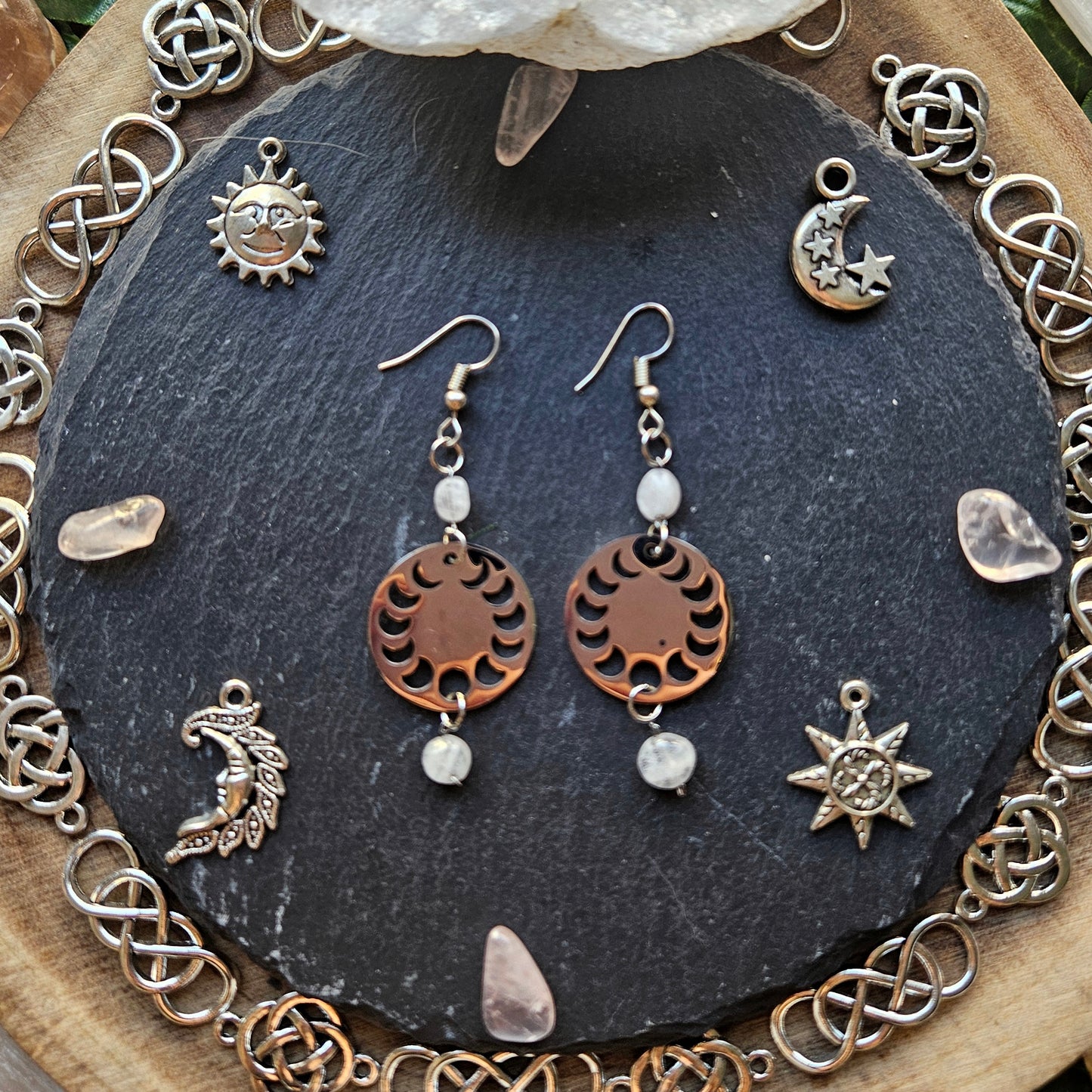 Hécate - boucles d'oreilles Wicca - ésotérique acier inoxydable pierres de péristérite - Les Rouages du Temps