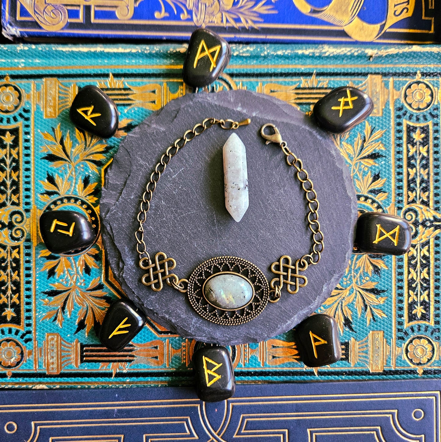 Nimuë - Bracelet médiéval - celtique bronze pierre de labradorite - Les Rouages du Temps