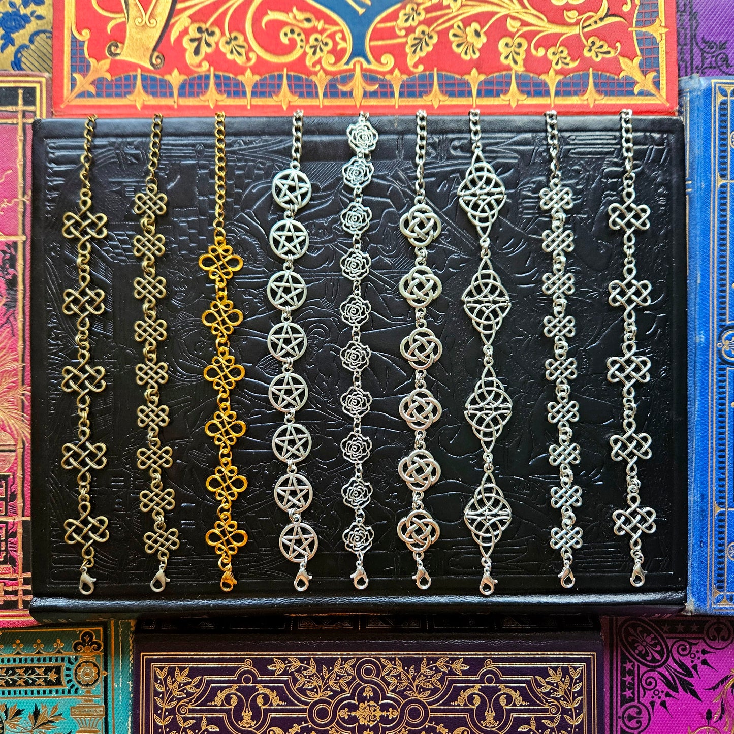 Cernunnos - Bracelets style celtique - médiéval - viking en métal (bronze, doré ou argenté) - Les Rouages du Temps