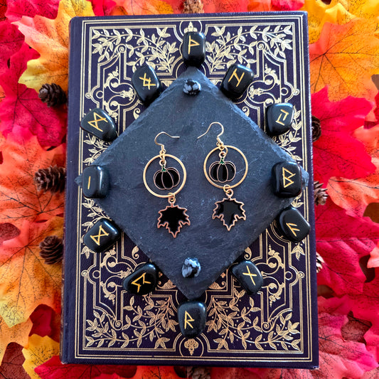 Carpo - Boucles d'oreilles "Automne" feuilles d'érable et citrouilles - Les Rouages du Temps