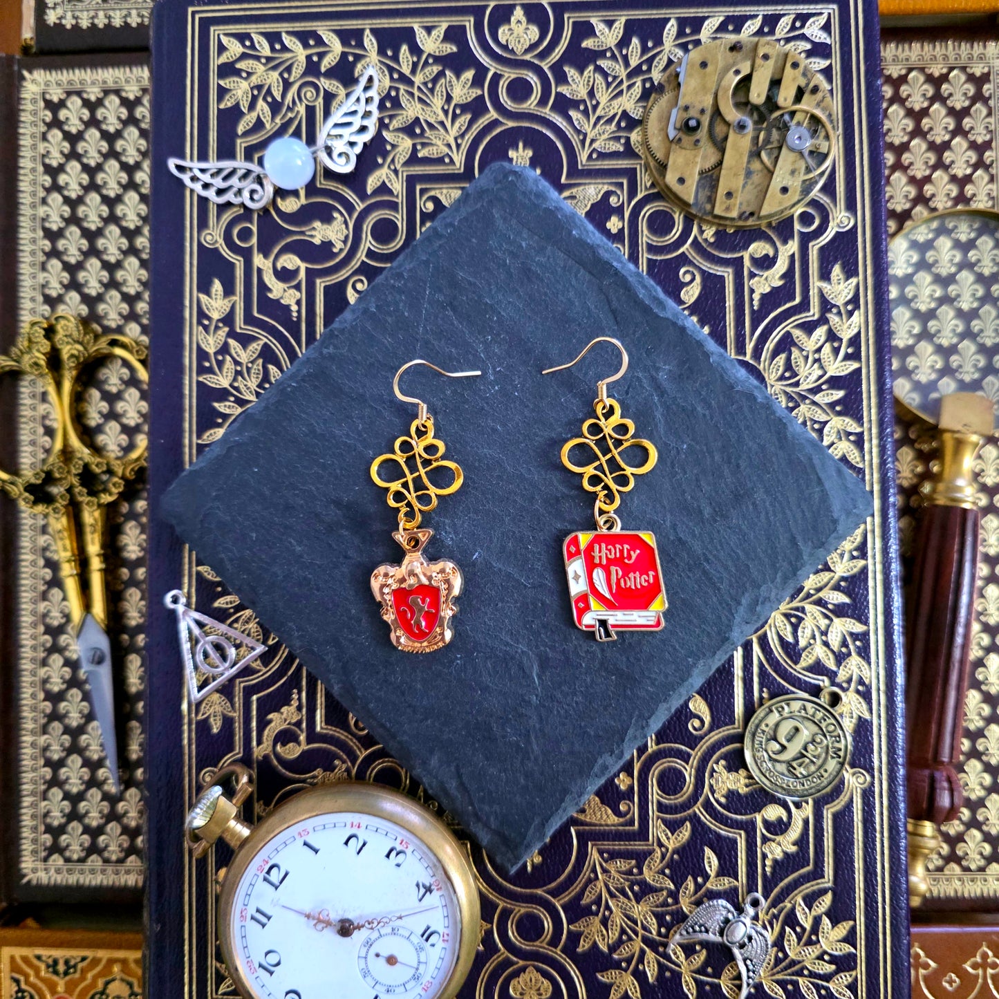 Harry Potter - Boucles d'oreilles dorées Gryffondor - Les Rouages du Temps